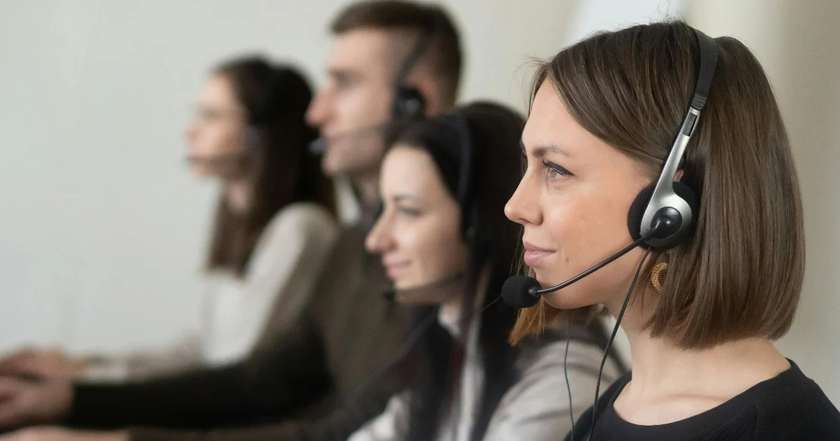 Centralino cloud o centralino fisico: quale conviene a un’azienda oggi?